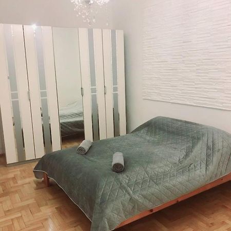 Happy Apartment In The Heart Of Budapest With 2 Rooms Exterior photo